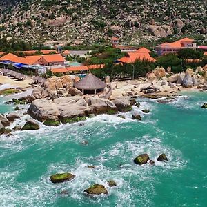 Hòn Cò Resort - Cà Ná